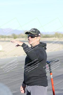 media/Jan-15-2026-Racers Edge (Thu) [[dfebeb70ab]]/1-Around the Pits-Track Walk/